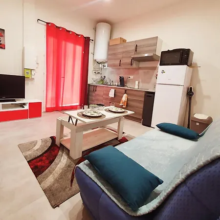 Coquet T2 - 10min Centre Historique Apartamento